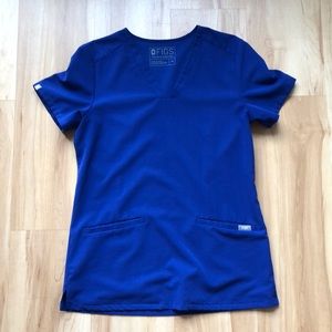 “Casma” Figs scrub top